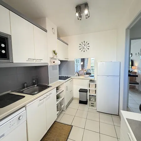 Apartman Bleu Azur, Piscine Lagon, A Pied Gassin